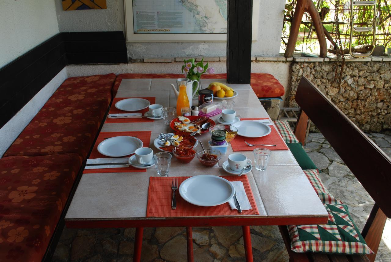 Apartments Paunovic Makarska Ngoại thất bức ảnh